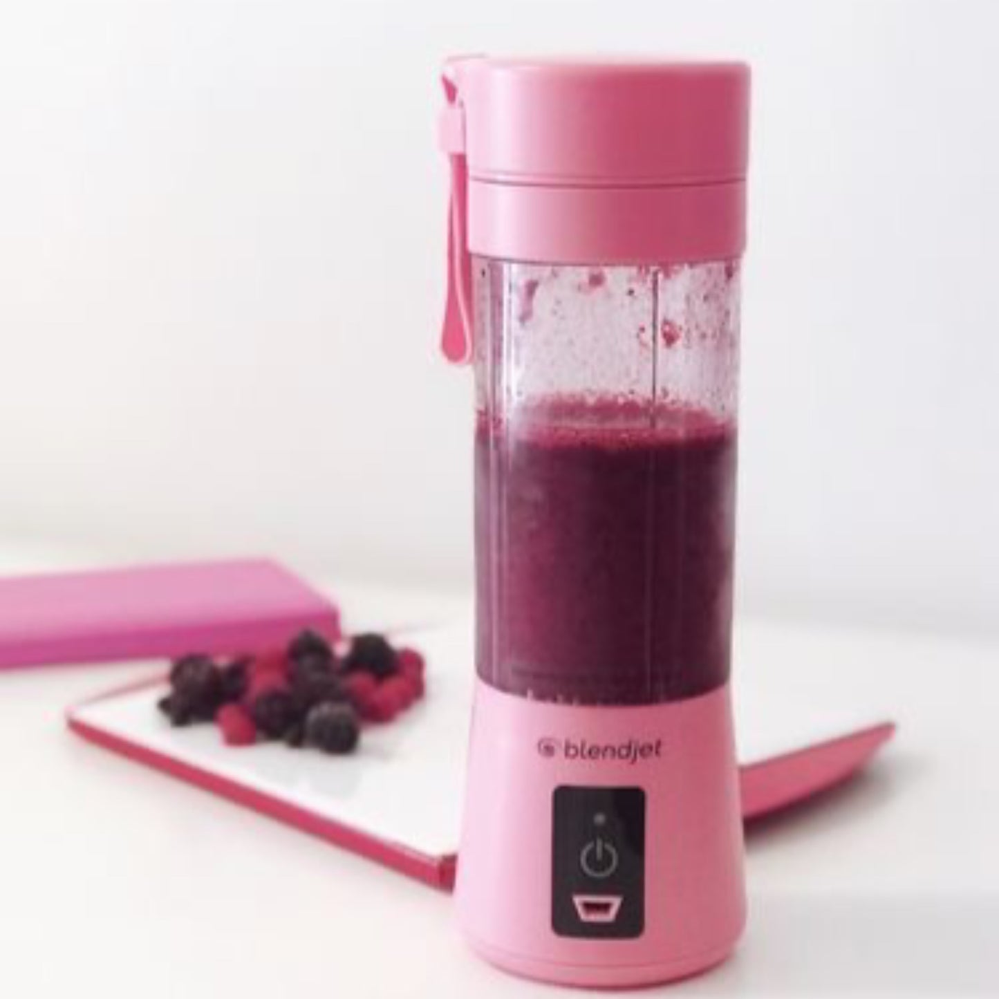 Portable USB Rechargeable Blender Bottle – Personal Smoothie & Juice Maker (380ml)